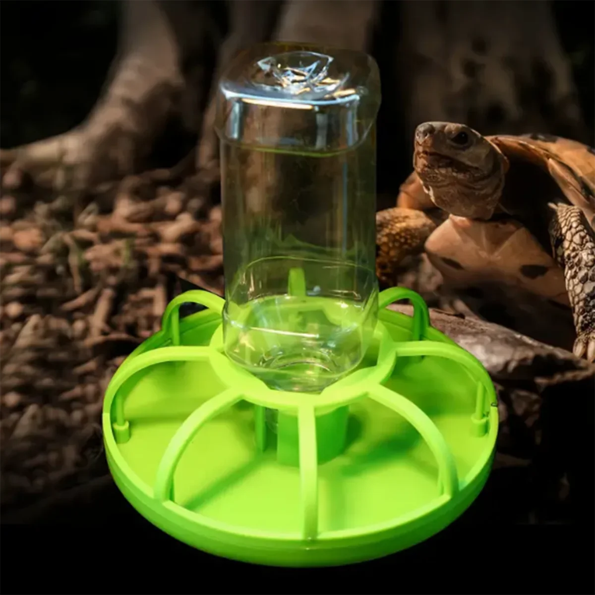 1pc-Reptile Water Feeder, Automatic Water Storage, Suitable For Small Animals, Crawling Pet Specific Accessory For Hydration